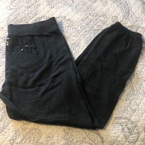 👖2 for $30 VS joggers spray pants